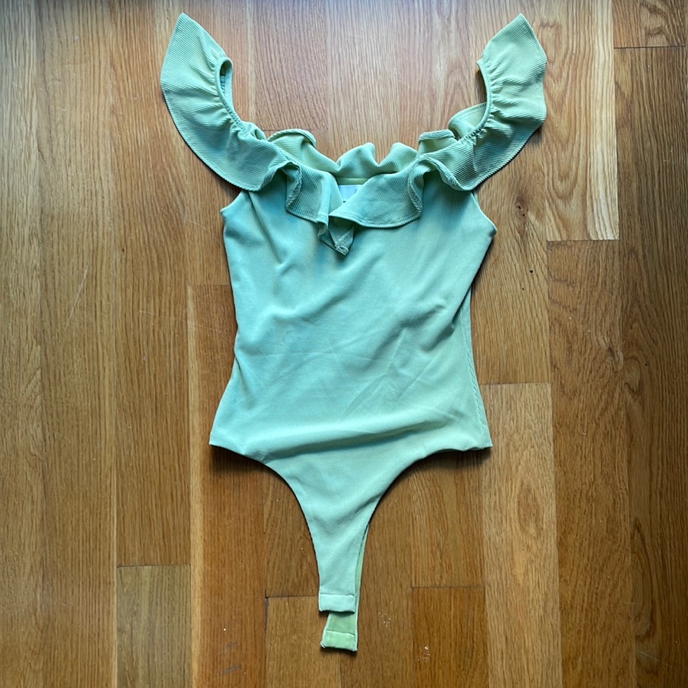 ASTR mint green ruffle top - Picture 1 of 5